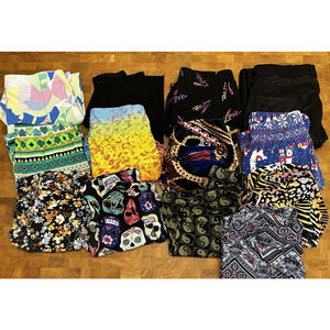 No Boundaries Leggings Lot of 13- Women’s Size Medium